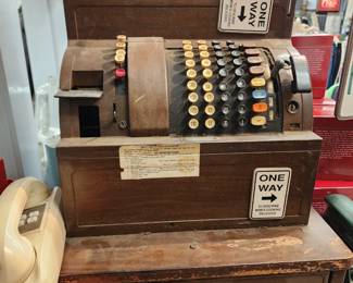 Old-Fashion National Cash Register (Very good Condition) 