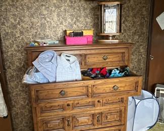 Tall chest of drawers 