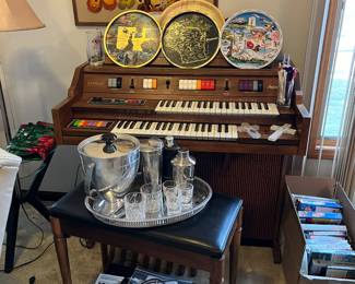 Kimball Aquarius organ