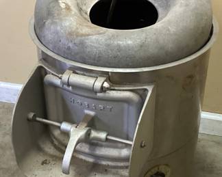 VTG. 60lb HOBART COMMERCIAL GRADE POTATO PEELER