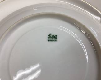 VTG. GDA LIMOGES FRANCE GOLD RIM FINE CHINA SET,