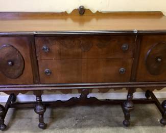 VINTAGE JACOBEAN SIDEBOARD/BUFFET