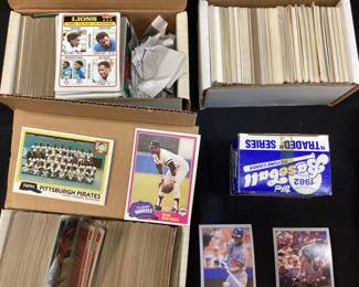 LARGE GROUP ASSORTED BASEBALL, FOOTBALL, HOCKEY, BASKETBALL CARDS, 1970s-1990s, BILLY SIMS, BRET FAVRE, BRET SABERHAGAN, DWIGHT GOODEN, FRANK THOMAS, PETE ROSE, FLEER, DONRUSS, TOPPS, UPPER DECK