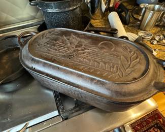 Lodge Wildlife Series Fish Fryer