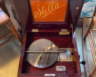 Stella Mahogany Music Box 