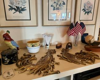 Pair of Golden Roosters American Syroco Mid Century Wall Decor, Ceramic Parrot Sculpture