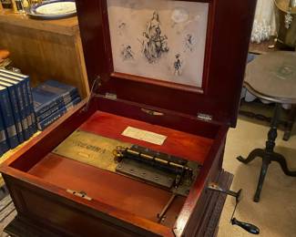 1896 Regina Interchangeable Disc Music Box