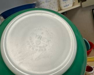 Pyrex Primary Green Mixing Bowl
