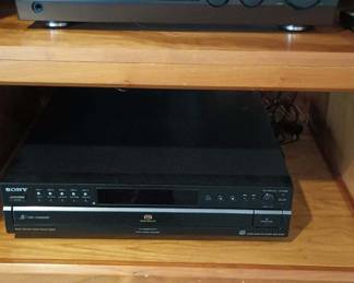 Kenwood Surround Receiver VR-307, Sony 5 Disc CD Changer -  SCD-CE595