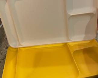Pair of Tupperware Dinner Trays - Yellow & White