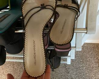 Hillard & Hanson Black Strapped Sandals