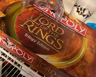 Monopoly Lord Of The Rings Trilogy Edition, Pelican Wired Nintendo Gamecube Controller