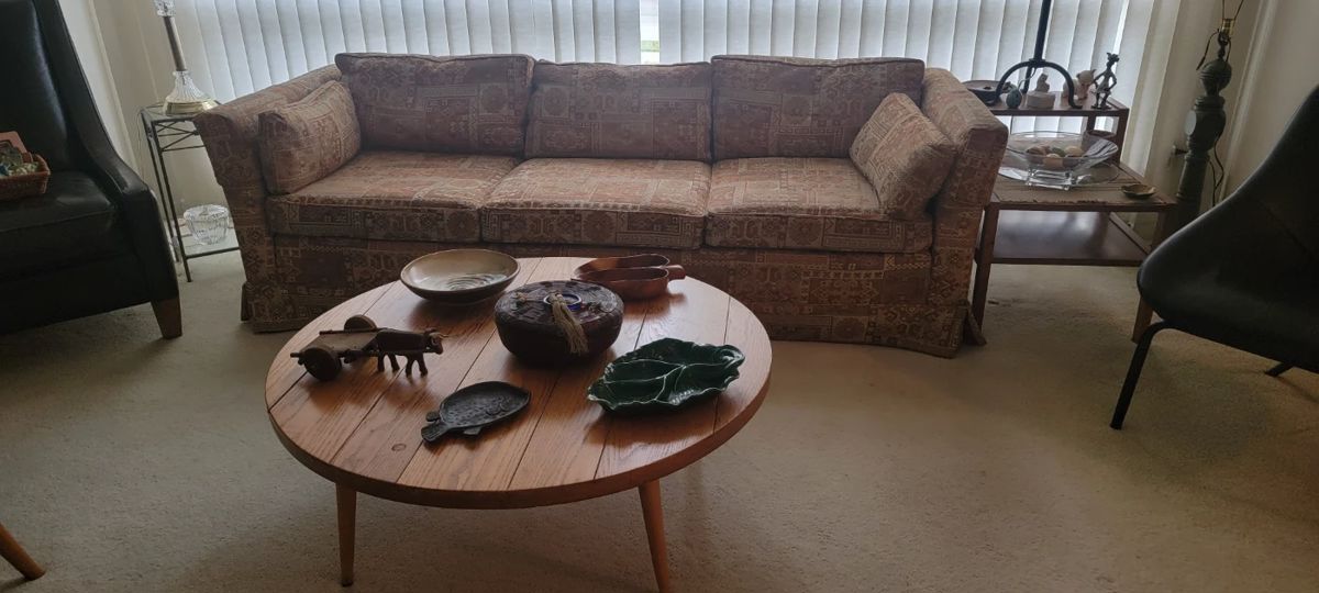 COLLECTORS DREAM 50 OFF ROYAL OAK ESTATE SALE starts on 1/19/2024