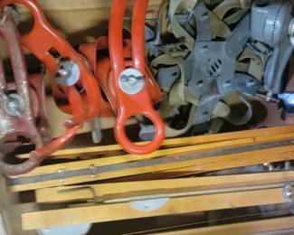 Fishing Gear For Holding Lines on Boats