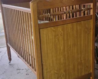 Wood Crib