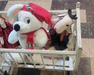 Stuffed Animals, Doll and Toy Crib