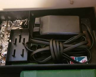 Singer Featherweight Sewing Machine Case and Accessories