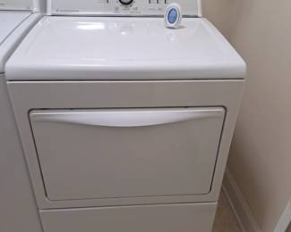 Kenmore Dryer (like New)
