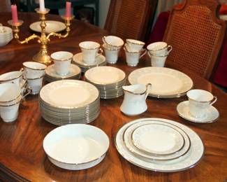 56 pcs. Lenox Snow Lily