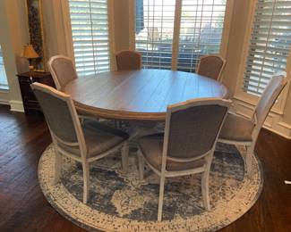 Round Dining Room Table with 6 Chairs.