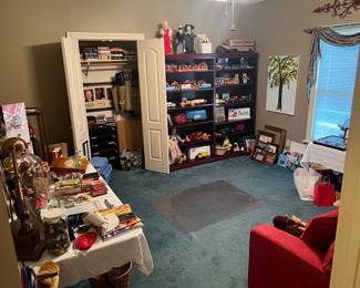 Lots of toys and dolls