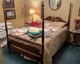 Full size bed with sterns and foster mattress