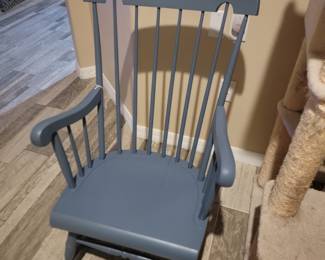 Rocking chair $35