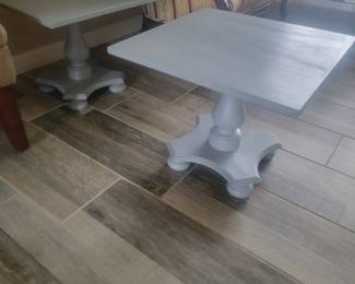 2 Ethan Allen side tables $25 each