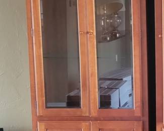 Display cabinet $45