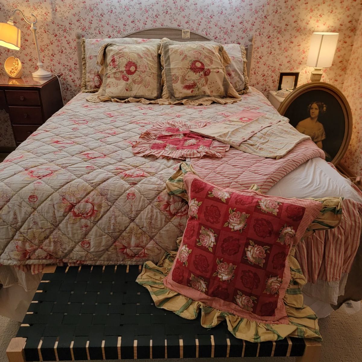 Sunflower Lane Estate Sales Spring Acres starts on 1/11/2024