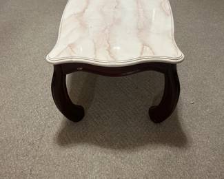Medium marble family room table