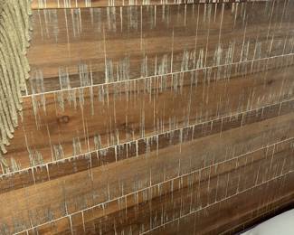 Headboard detail - fabulous distressing!