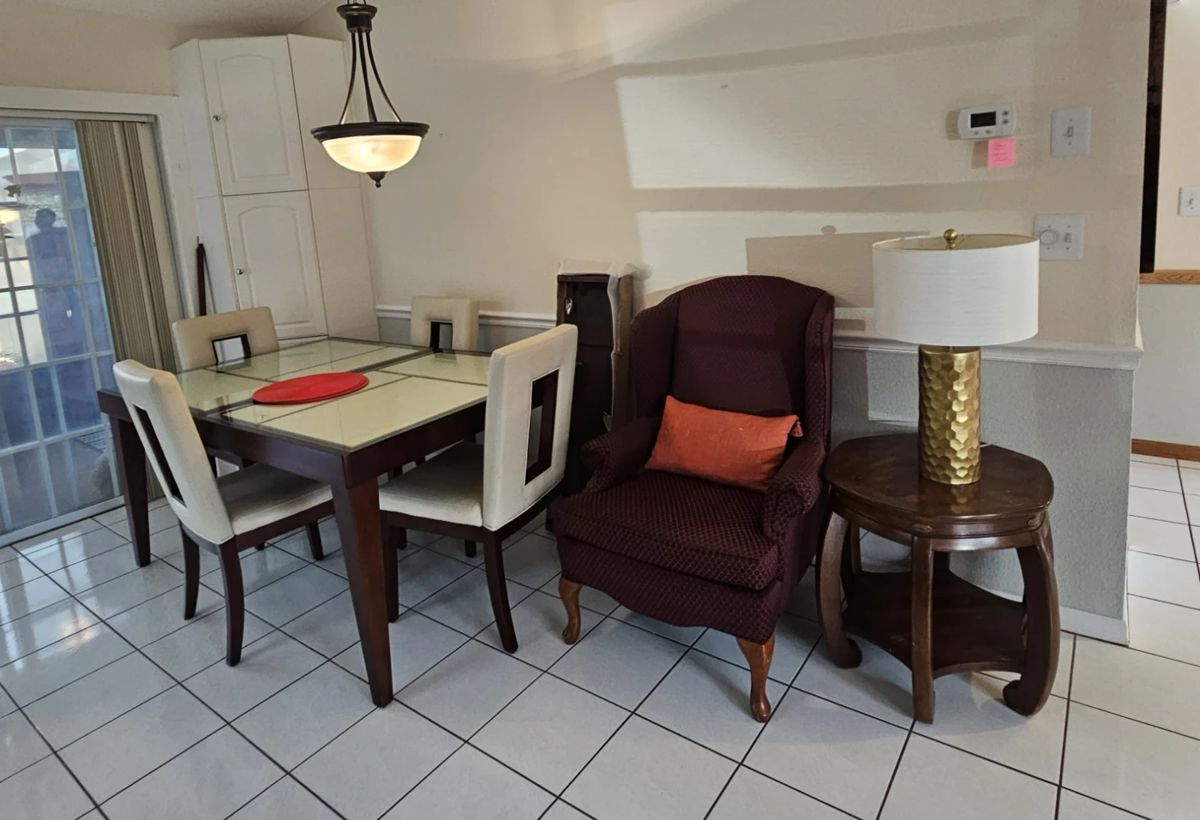 Estate Sale in Spring Hill starts on 1/12/2024