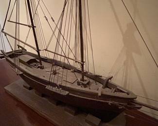 Vintage Agilis Ship Model --- $25