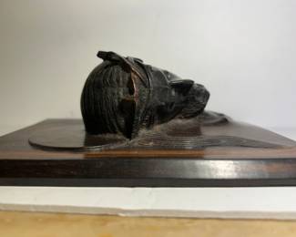 Vintage wood carving Jesus with Crown of Thorns. EUC. Measures 8.25h x 6w --- $28