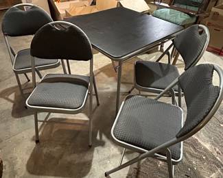Costco Card Table and 4 Folding Chairs, VGUC.  --- $30