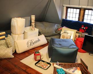 "Fatboy" bean bags / pillows  / ottomans