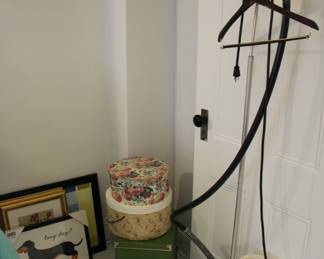 Steamer & hat boxes