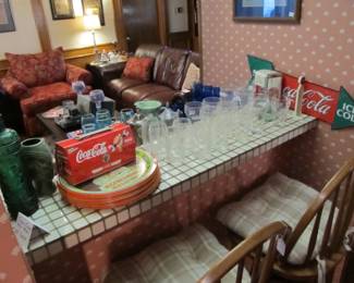 Vintage Coca-Cola glassware & metal decorative wares