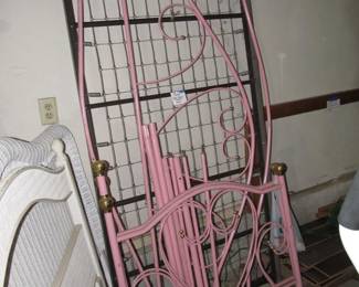 Vintage pink day bed