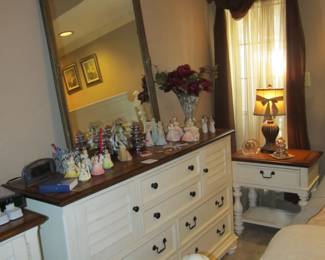 Nearly brand new HAVERTY'S fine furniture, the full suite! Including a King mattress set in great condition.