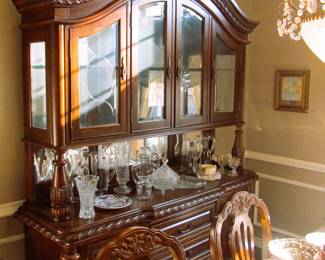 Elegant dining hutch
