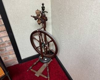 Antique spinning wheel