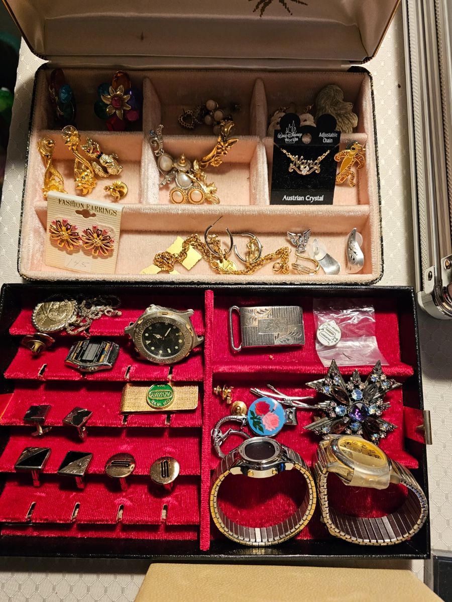 ESTATE SALE IN PITTSTOWN NJ in Pittstown, NJ starts on 1/12/2024