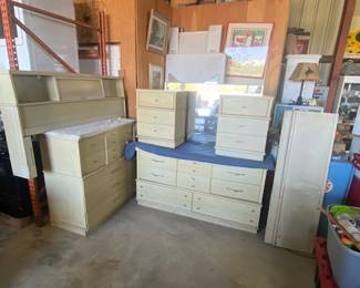 Awesome Mid Century Set, complete set “Harmony House” Sold at Sears. Two Dressers, Two Nightstands, Headboard and footboard and mirror for the wide dresser