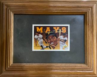 Willie Mays Hall of Famer signed BB Card