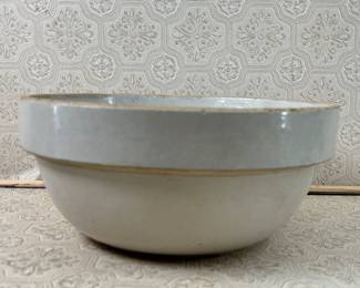 Stoneware Bowl 10 1/2" x 4 3/4"