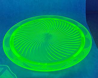 (3) Uranium Glass Plates & Swirl Cake Plate