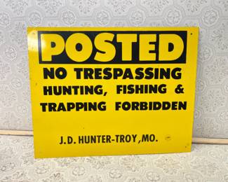 No Trespassing Hunting Fishing Trapping Tin Sign