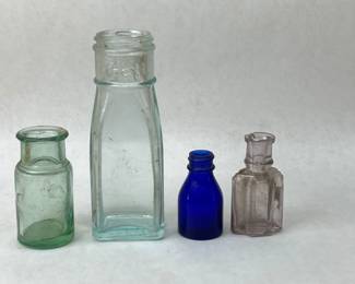 (4) Kraft, Vicks Green Blue Amethyst Bottles